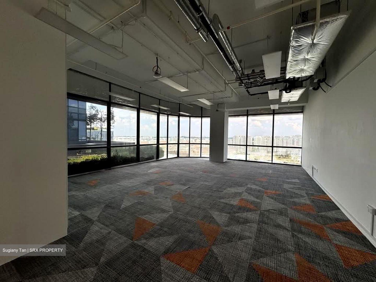Woods Square (D25), Office #575766271